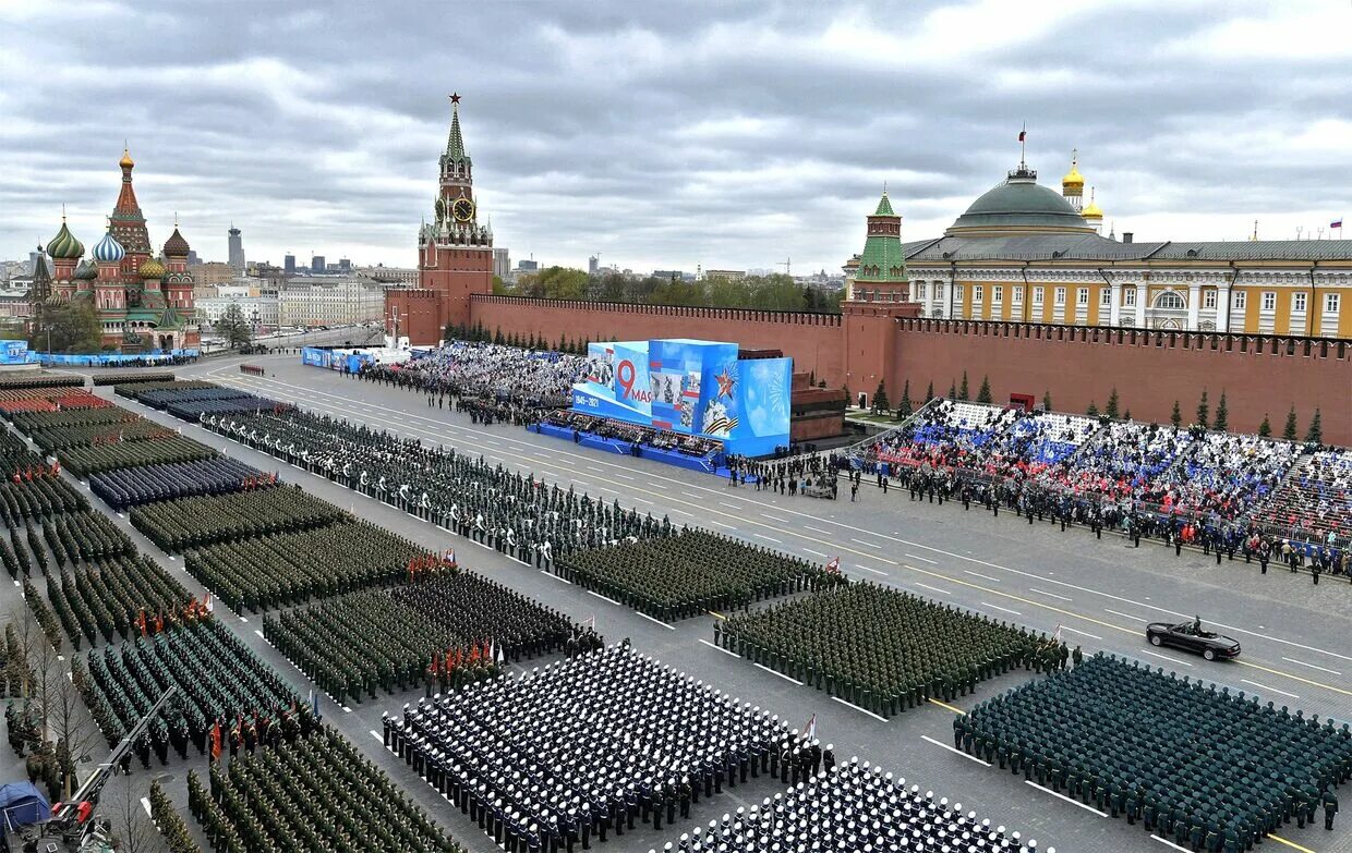 Годы когда проходили парады победы