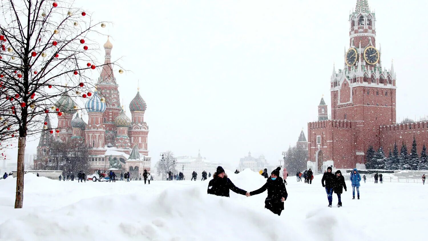 Зимние фото 2023. Москва снегопад 2021. Снегопад в Москве 13 февраля 2021. Москва зима 2023. Сугробы в Москве 2021.