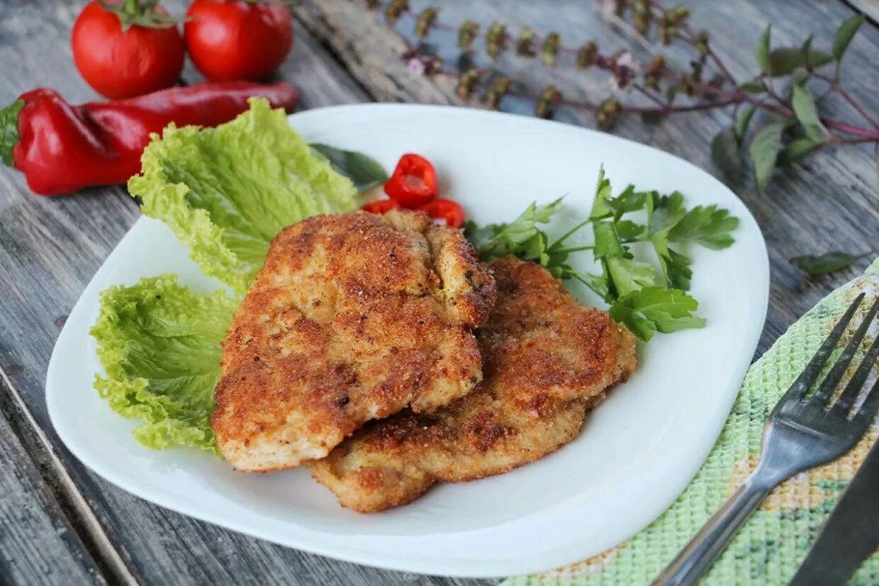 Шницель куриный по венски. Шницель куриный по венски. Куриный шницель рецепт с фото. Шницель куриное филе. Куриный шницель рецепт с фото.