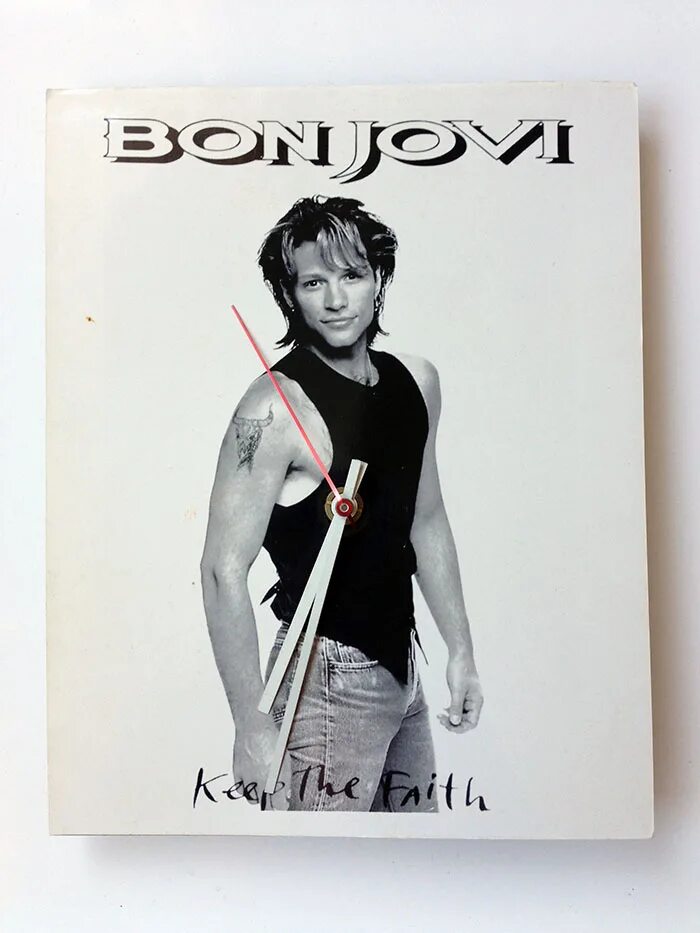 Bon jovi keep. Джон Бон Джови в очках. Джон Бон Джови Постер 90. Джон Бон Джови 2023. Подпись Бон Джови.