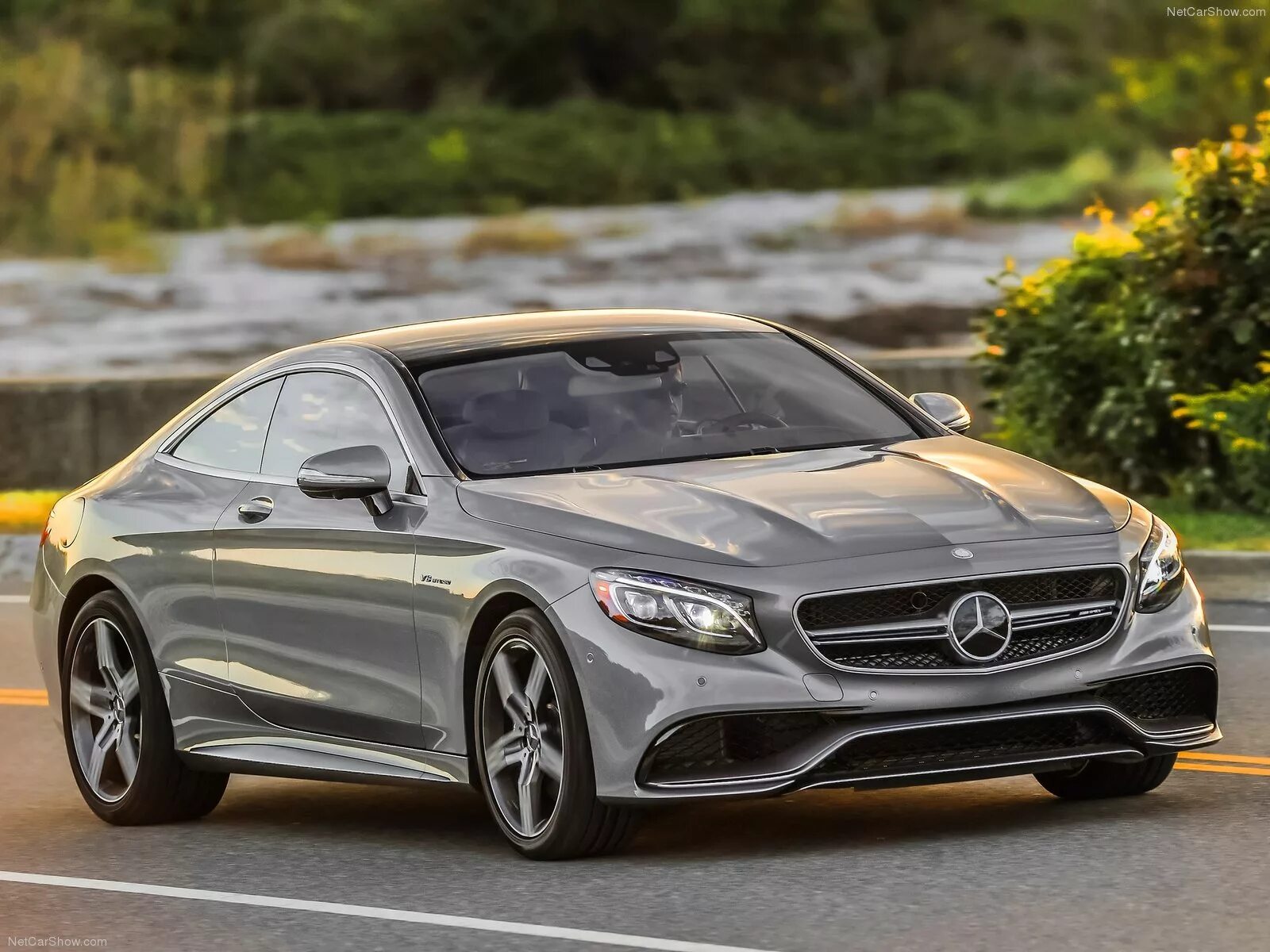 Мерседес бенц 2015 года. Mercedes Benz s63. Mercedes Benz AMG 63 Coupe. Mercedes Benz s63 AMG. Mercedes s63 AMG Coupe.