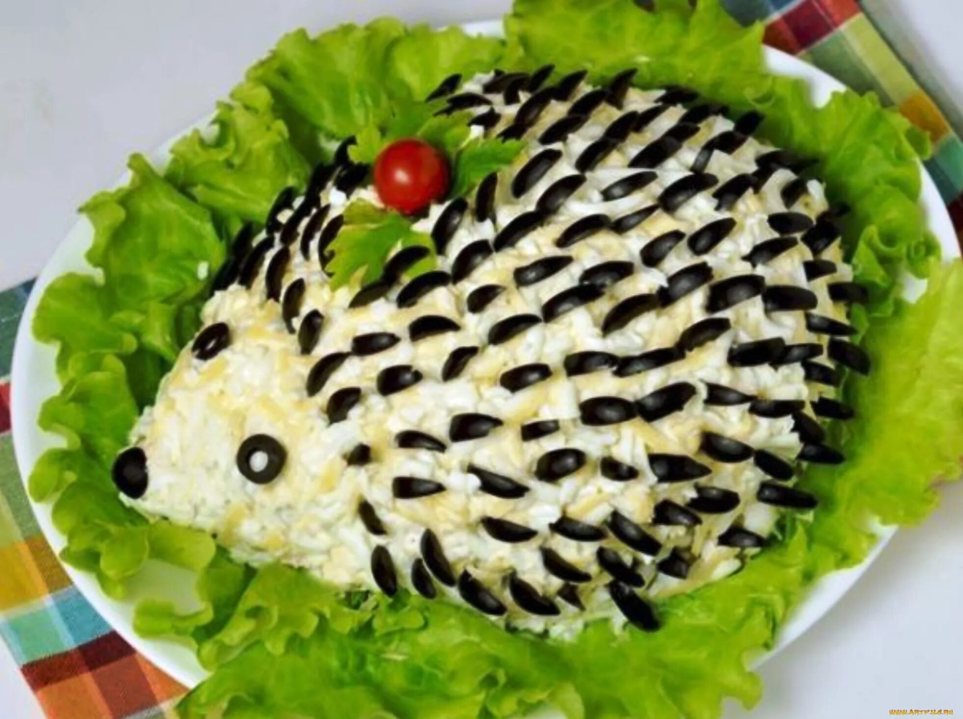 детские салаты на день рождения. украшение детских салатов. украсить салат на детский день рождения. интересные салаты для детей. салаты красивые на детский праздник.