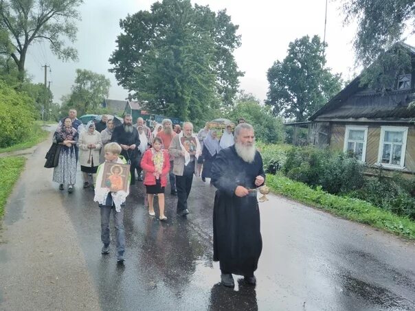 Д городцы волотовского района новгородской области. Городцы новгородская область. Шилова гора волотовский район. Деревня городцы волотовский район. Церковь сошествия святого духа в городце.