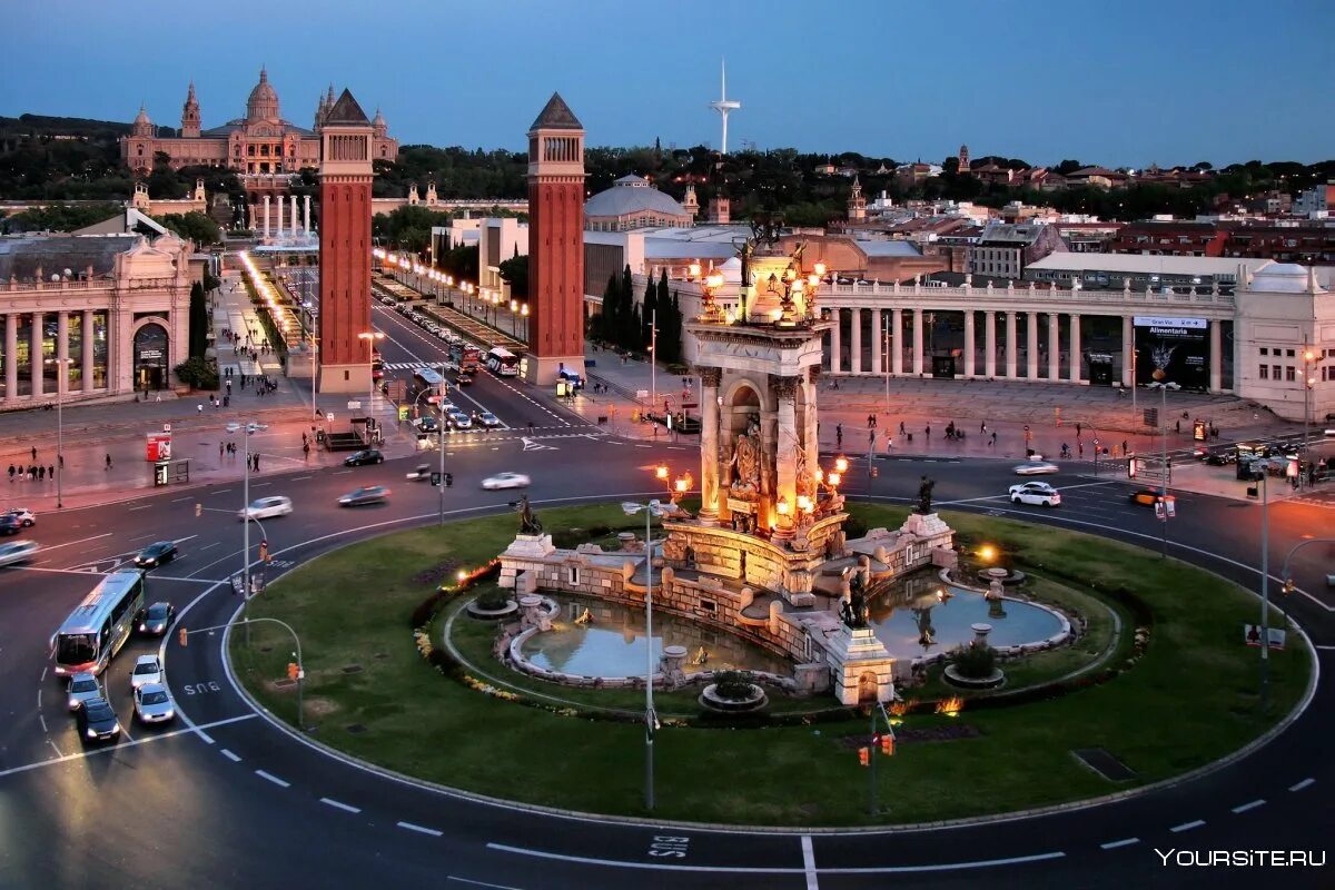 Барселона столица каталонии памятники. Барселона столица каталонии. Plaza de espana севилья. Севилья испания. Площадь государства испании.