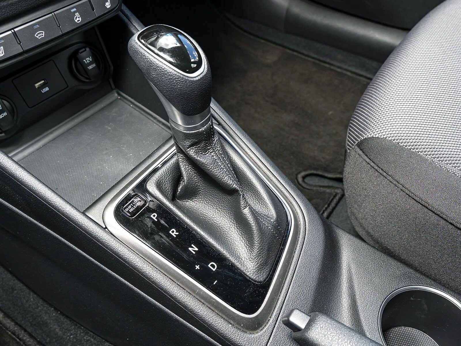 ручной режим на автомате. автомат машина. фольксваген тигуан коробка передач автомат. коробка автомат ручной режим что это такое. мазда 3 роботизированная коробка передач.