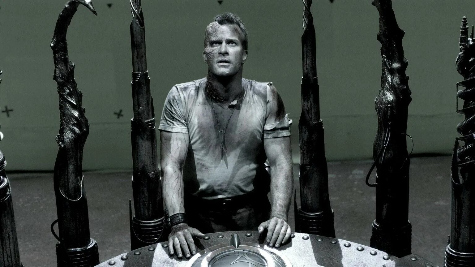 Хроники мутантов фильм 2008. Хроники мутантов машина. Хроники мутантов 2008. Хроники мутантов 2008. Алгерот хроники мутантов.