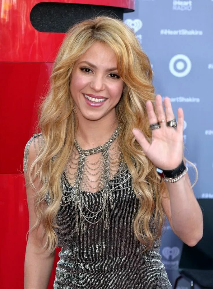 Рождение шакиры. Shakira isabel mebarak ripoll. Shakira isabel mebarak ripoll. Рождение шакиры. Shakira.