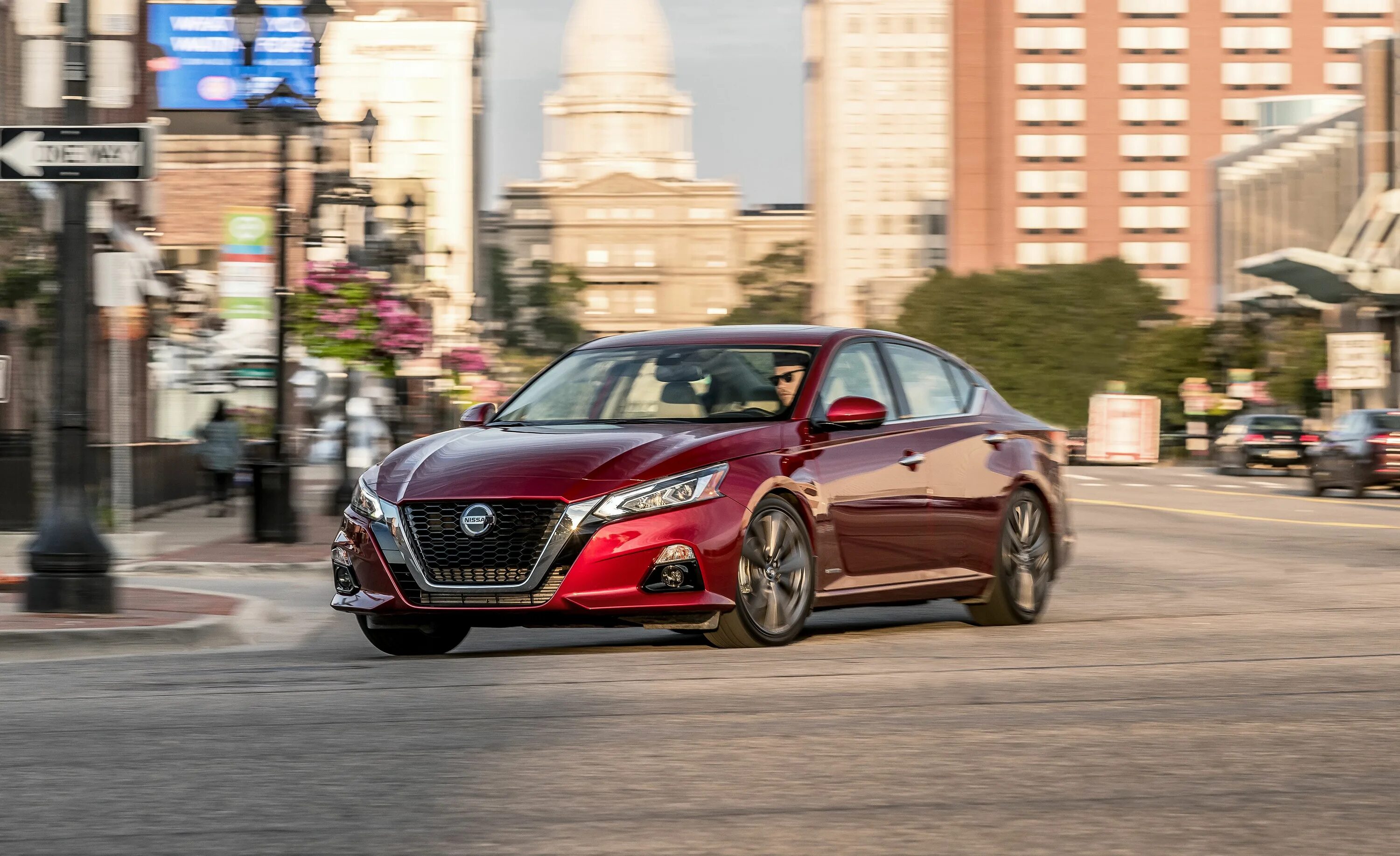 Машины ниссан 2019. Nissan grand livina. Машины ниссан 2019. Машины ниссан 2019. Ниссан ария 2023.