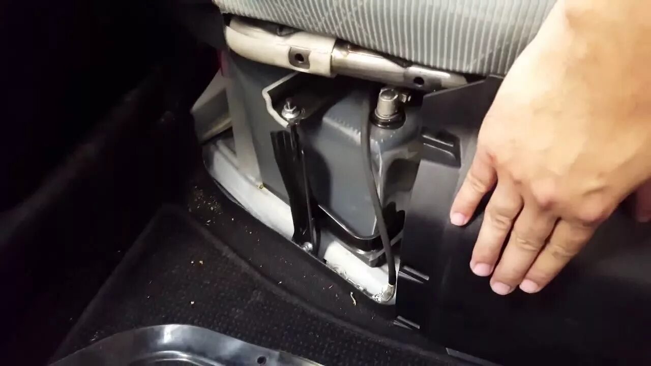 Тойота аква как снять акб Решили проблему Toyota Aqua Hybrid. Заключение Гаечный ключ Дзен