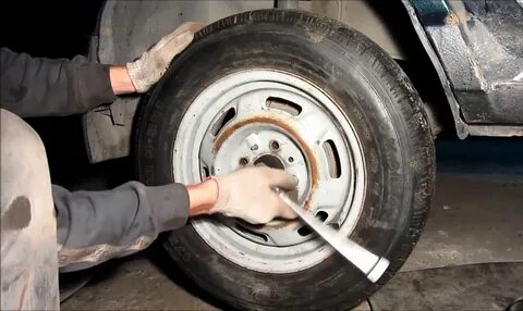 Как открутить ступичную гайку ваз