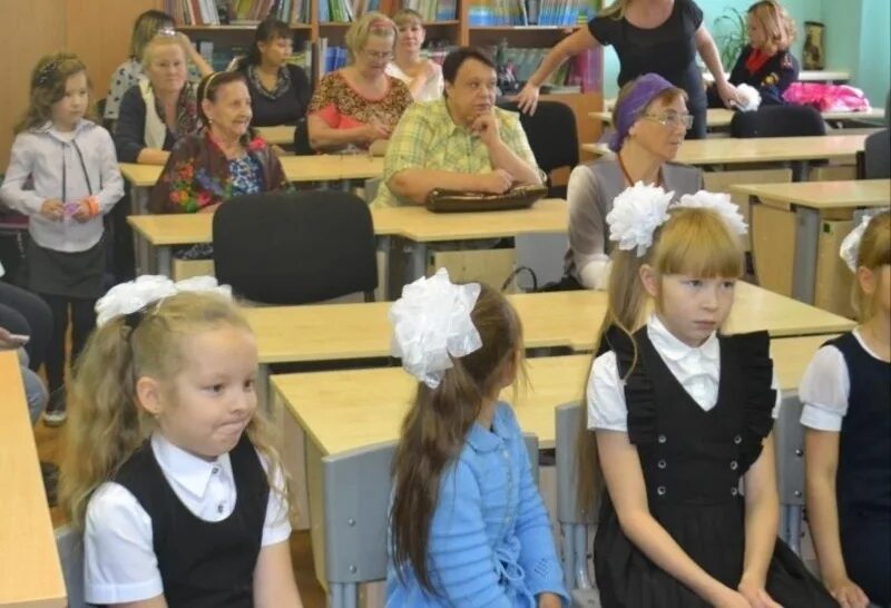 Муниципальное общеобразовательное учреждение школа с. Интернат аксарка. Аксарковская школа янао. Школа в селе аксарка. Муниципальное общеобразовательное учреждение школа с.