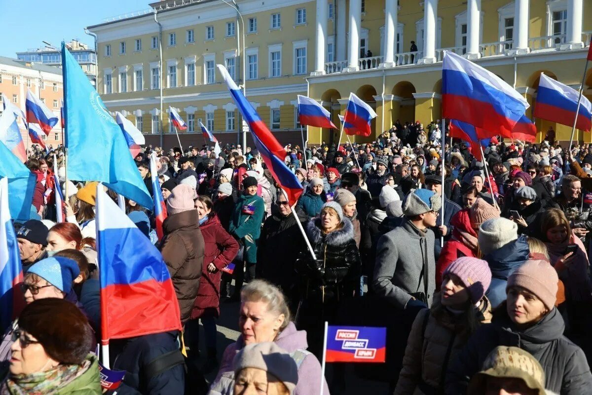 Концерт-митинг Нижний Новгород. Митинг Крым Россия. Празднование присоединения Крыма к России.