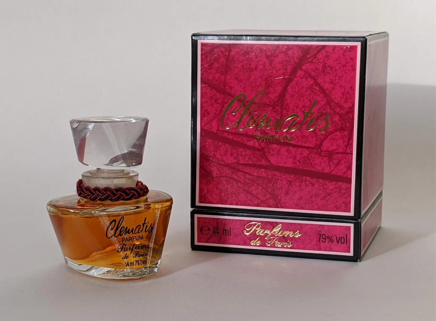 Духи 90х и 2000годов. Французские духи 90-х годов. Turbulence духи винтаж revillon. Духи 90. Туалетная вода 90х-2000х годов женская.