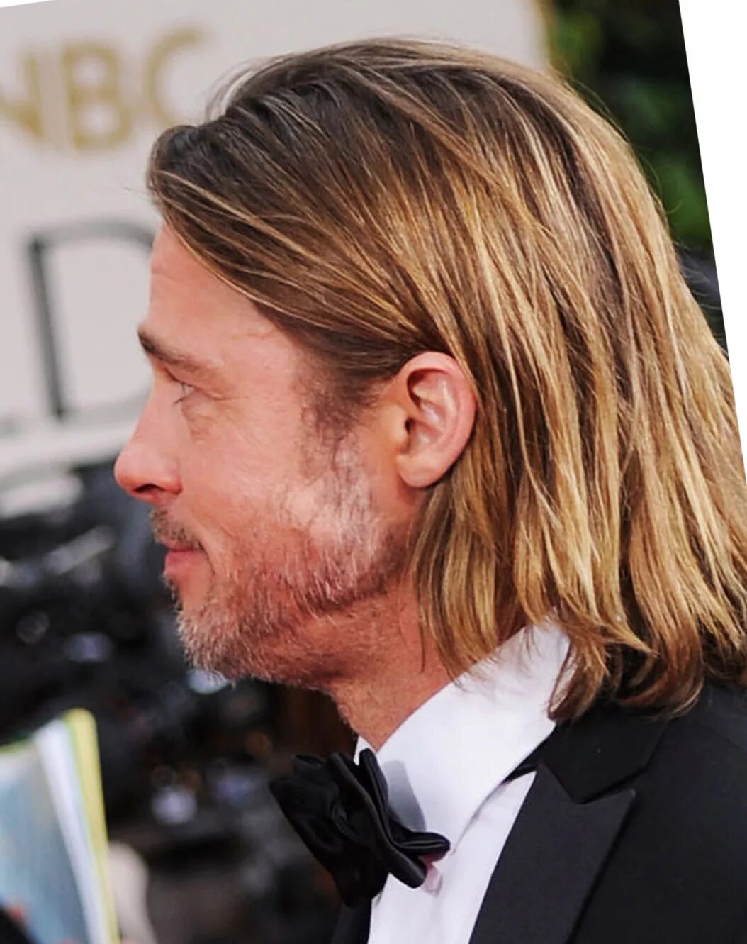 Волосы на ушах у мужчин. Брэд Питт (Brad Pitt) длинные волосы. Брэд Питт удлиненная стрижка. Брэд Питт стрижка серфер. Брэд Питт стрижка.