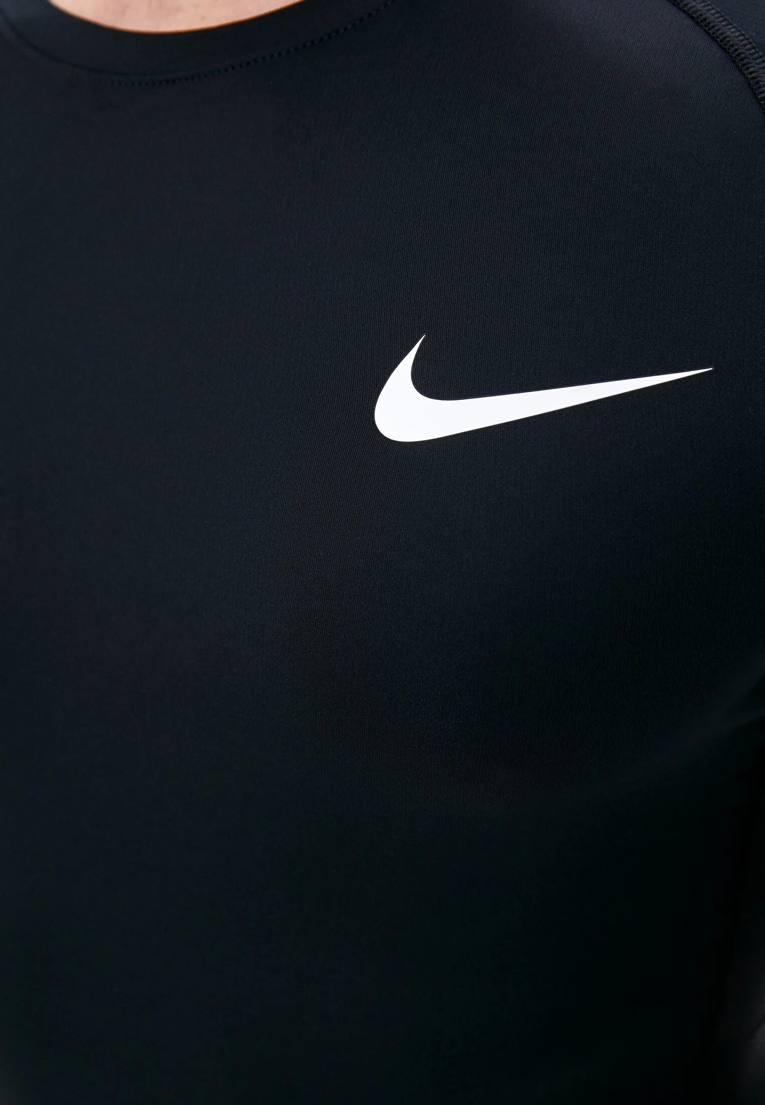 Артикул найк проверить. Nike bv2654-004. черный компрессионный лонгслив мужской nike. лонгслив найк мужские. nike bv5539-010.