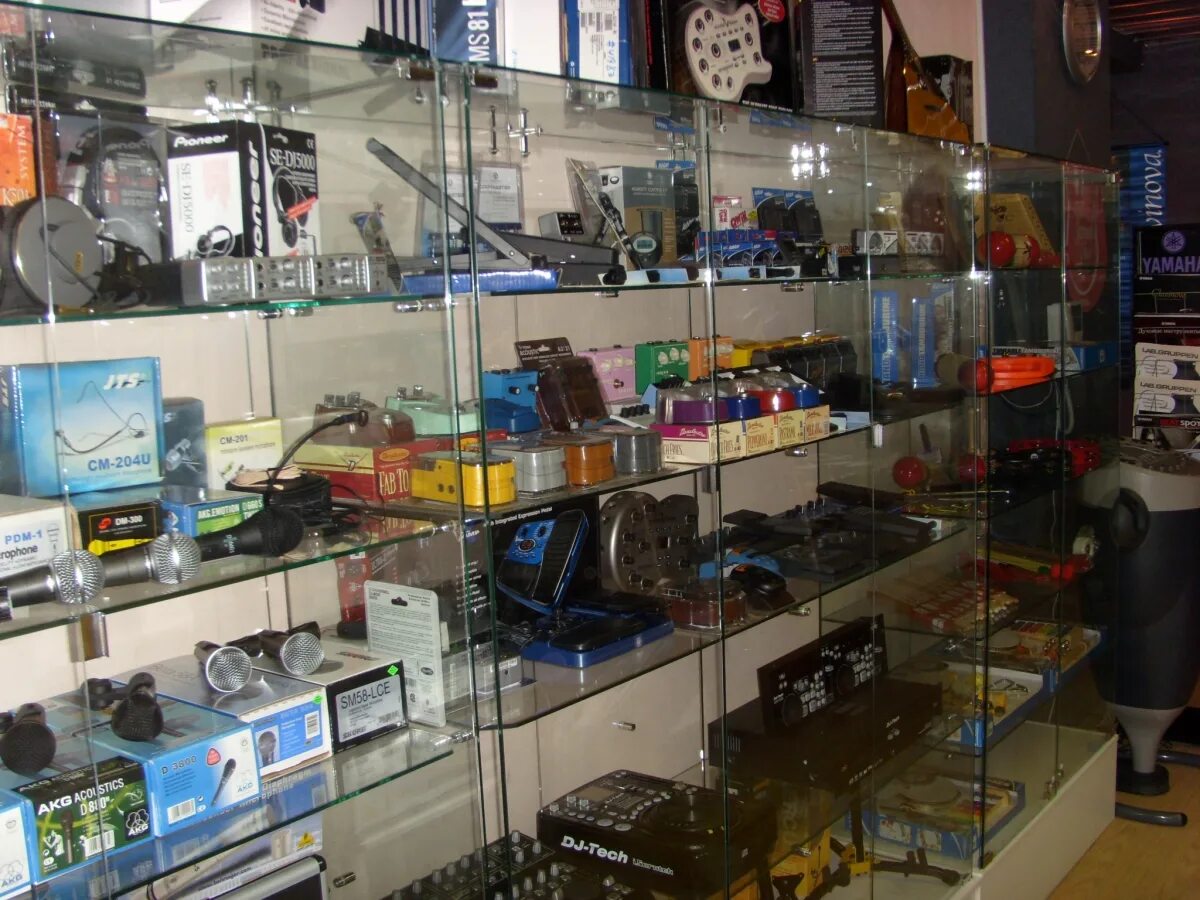 Магазин арсенал калининград. Магазин арсенал тверь. Город киров магазин арсенал. Арсидом барнаул. Магазин систем безопасности арсенал.