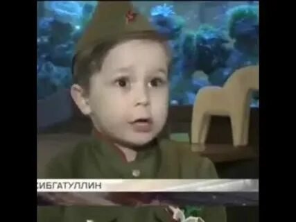 Мальчик поет песню вставай страна огромная