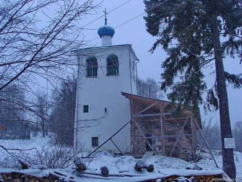 Псково-печерский монастырь псковская область печоры отец харалампий. Погода лавры псковская. Псково-печерский монастырь фото. Псково-печерский монастырь закат. Псково-печерский монастырь.