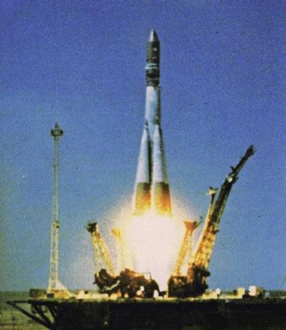 Космический корабль Гагарина Восток 1. Ракета Юрия Гагарина Восток-1. Восток 1 Гагарин 1961. Корабль Юрия Гагарина Восток 1. На какой ракете летел гагарин