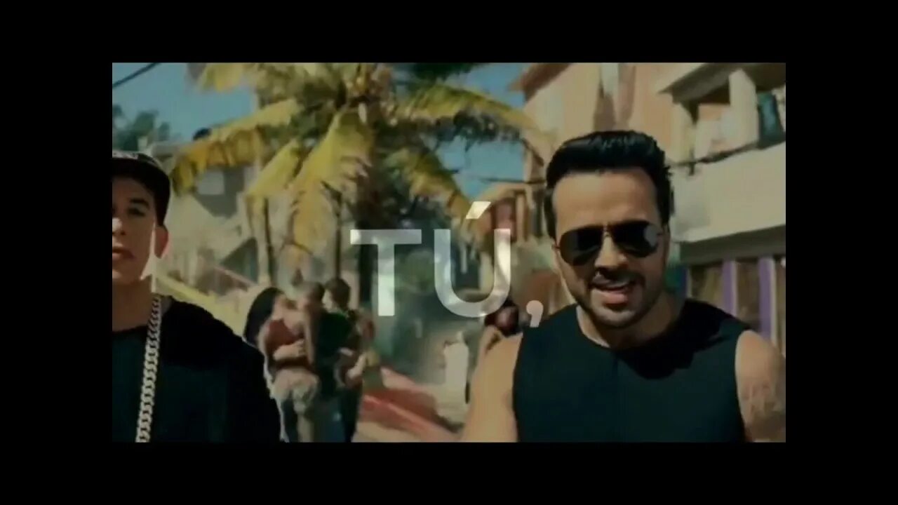 Despacito песня слушать. Луис деспосито продюсер. despacito луис фонси. luis fonsi despacito сингл.