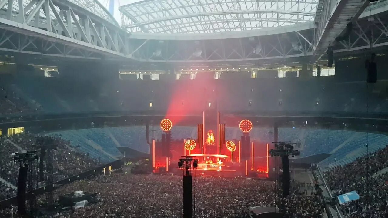 Rammstein 2019 санкт-петербург. Концерт рамштайн в спб 2019. Рамштайн концерт в санкт-петербурге 2022. Концерт рамштайн в спб 2019. Рамштайн в питере 2019.