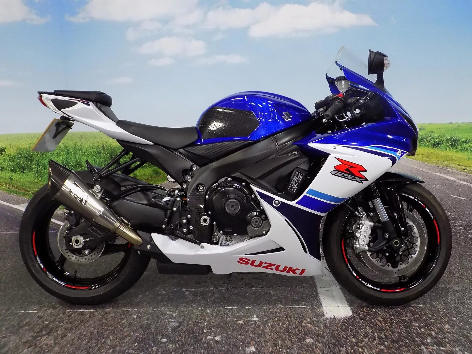 Купить б/у Suzuki GSX-R 600 инжектор в Екатеринбурге: синий супер-спорт 2007 год