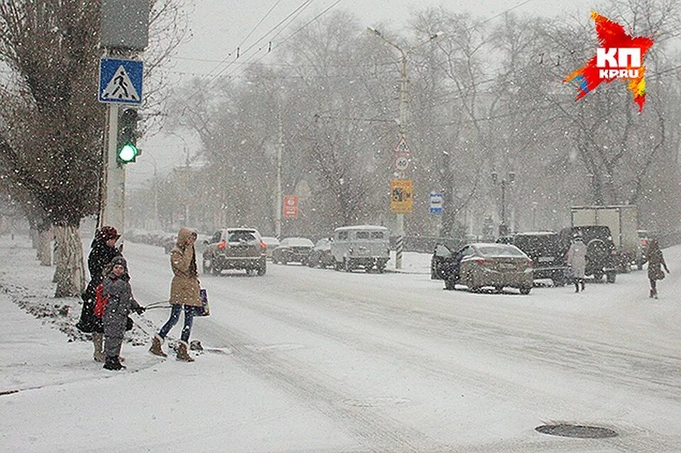 Погода п саратове. Саратов зима 2022 снег. На Саратов идет снегопад. Самый снежный год в Саратове. Саратов ззимой реальность.