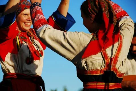 Этнические обычаи