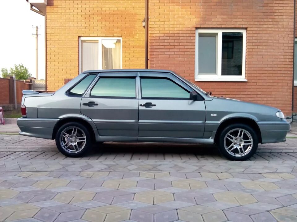 Новые колеса на 15! - Lada 2115, 1,5 л, 2006 года колёсные диски DRIVE2