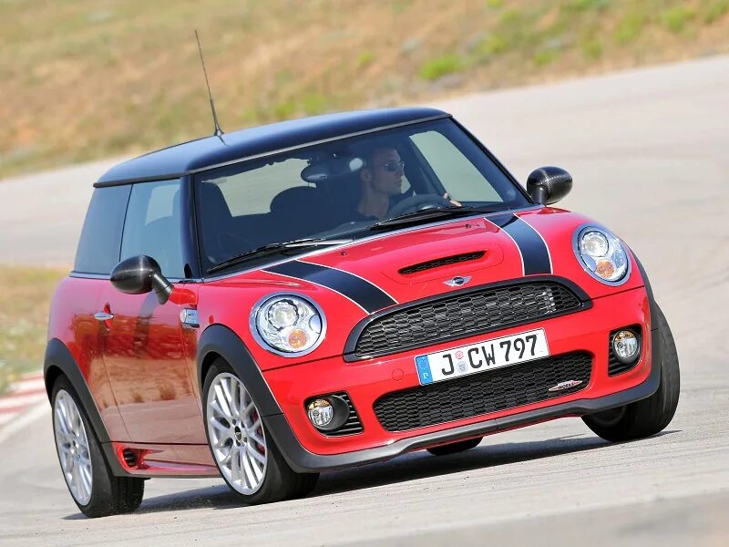 Машина мини Купер. Мини Купер r56. Mini Cooper JCW r56. Mini r56 JCW. Купить бу мини недорого