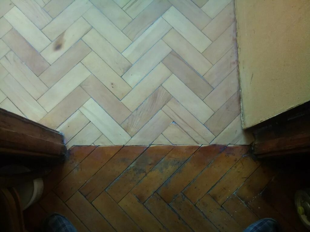 Отциклевать паркет. Отциклевать пол. Циклевка паркетной доски. Циклевка паркета спб лак. Циклевка паркета.