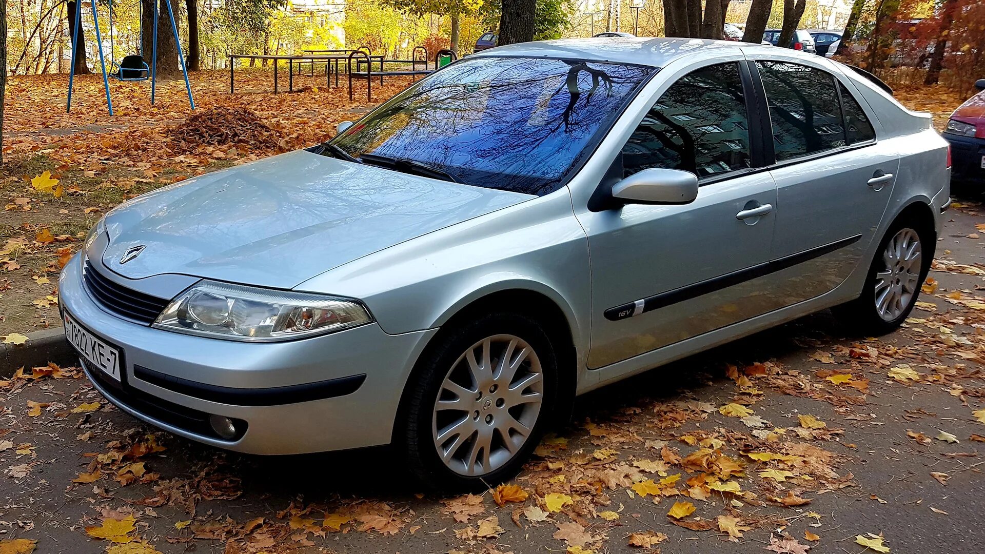 Купить renault laguna 2. Renault Laguna 2 2001. Renault Laguna 2001. Renault Laguna 2002. Рено Лагуна 2 2001 год.