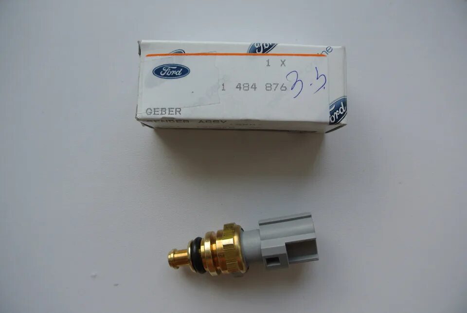 Датчик включения вентилятора ford focus 1. Датчик включения вентилятора ford focus 1. Датчик ож форд фиеста 2007. Датчик охлаждающей жидкости форд фокус 2 1. 8.