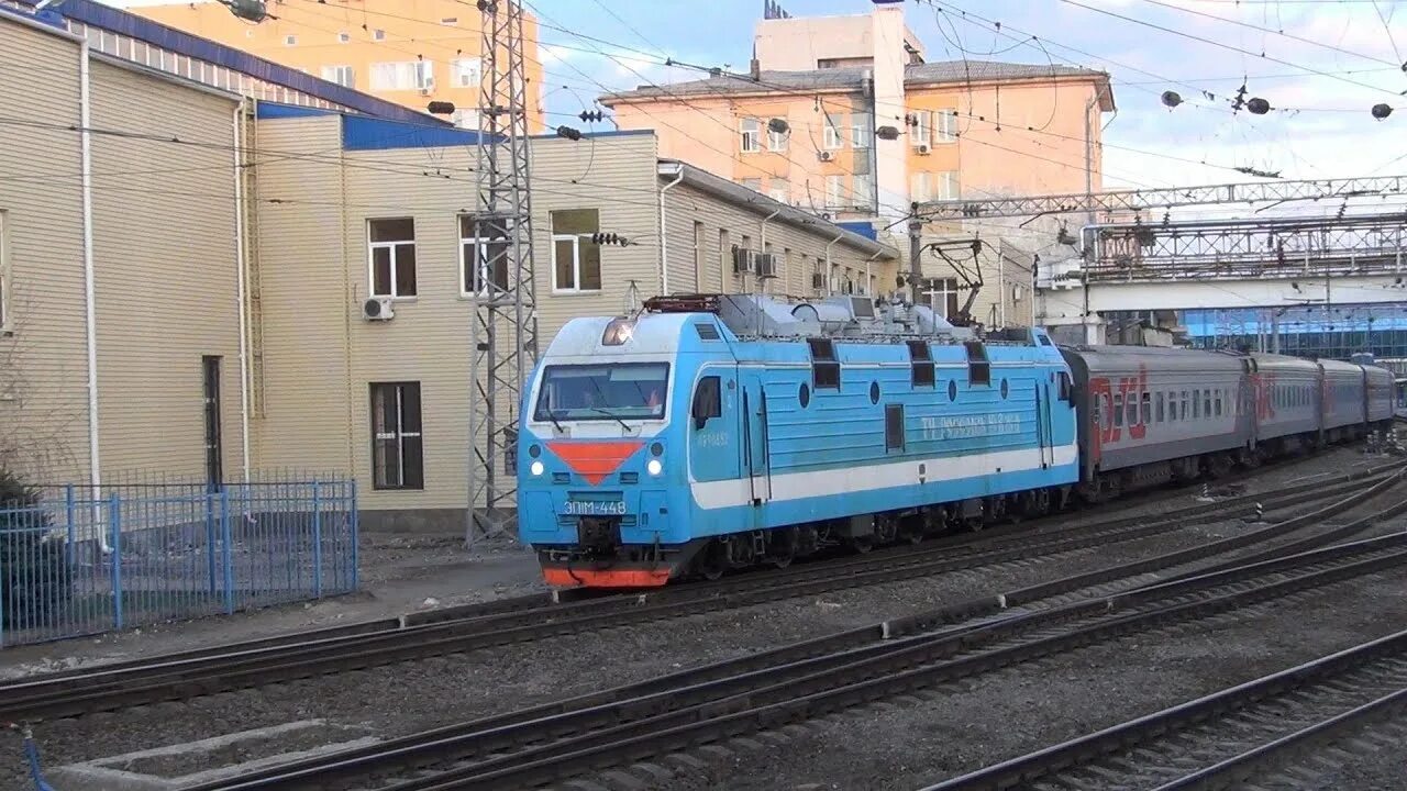 Поезд СПБ Владикавказ. Поезд 121в. Электровоз Ростов Петербург. Поезд 121 Санкт-Петербург Владикавказ.