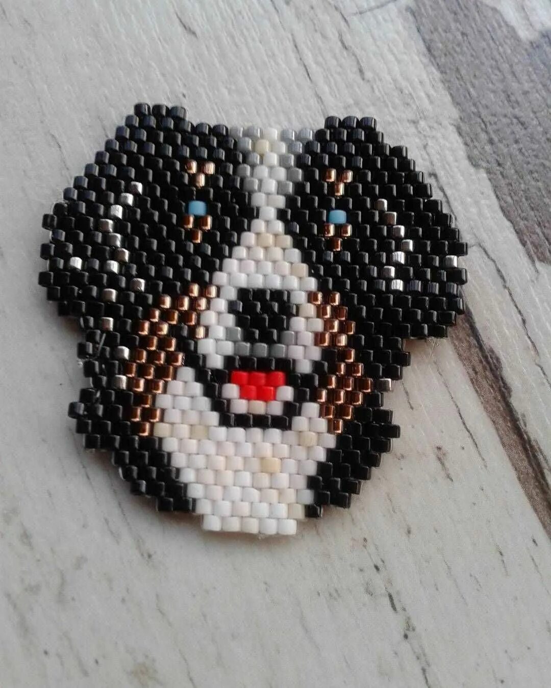 Утопичное плетение бисером. Плетение бисером кирпичиком. Серьги кирпичным плетением. Бисер кирпичикам. Бисер кирпичикам.