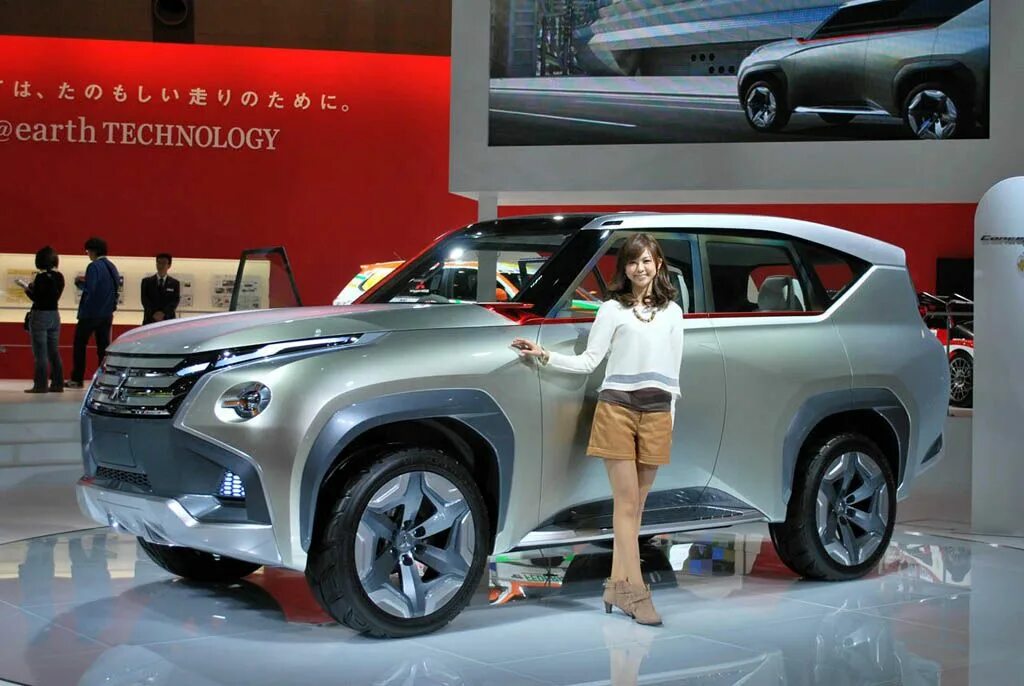 Mitsubishi pajero 5. Митсубиси паджеро 5 поколения. Митсубиси паджеро 5 поколения. Митсубиси паджеро 5. Pajero 5 поколения.
