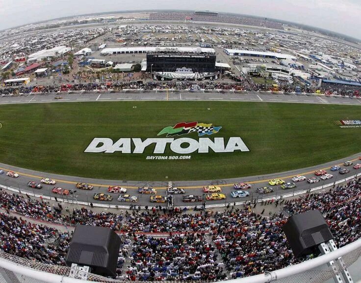 2 4 дейтон. Daytona international speedway. daytona international speedway дейтона-бич. дайтона трасса наскар. флорида стадион наскар.