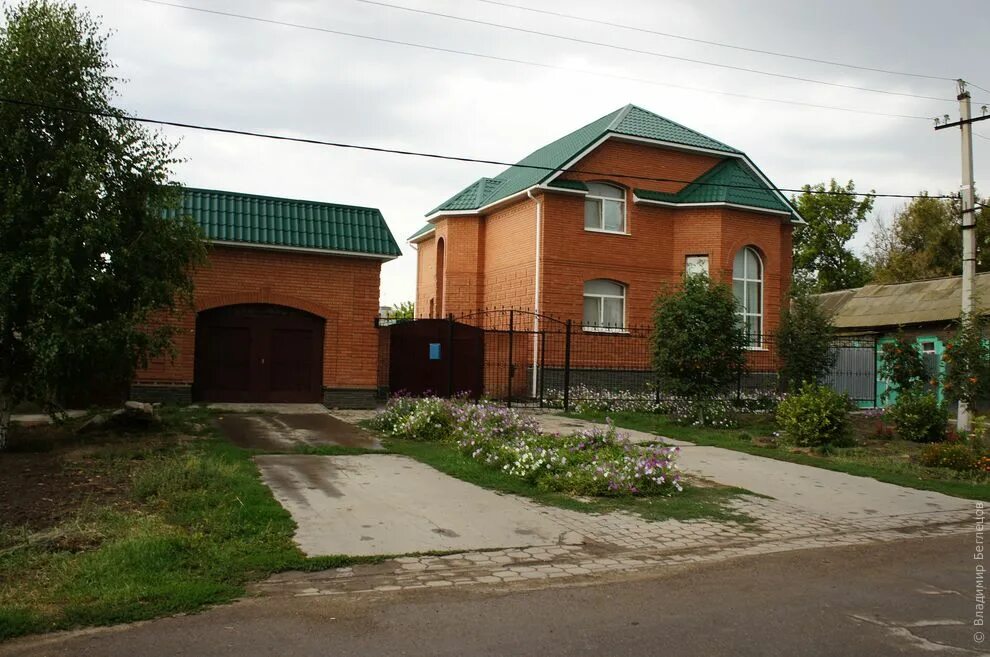 Рп новоузенск. Новоузенск и красный кут. ершов красный кут. ул.дарвина новоузенск. общежитие новоузенск.