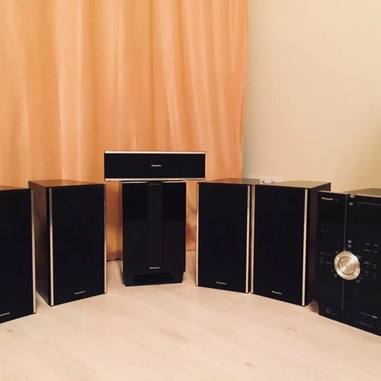 Персонажи в игре по крд. Кроссфаер халява. Клинический родильный дом 6. Клинок рассекающий демонов демоны. Моют лифт.