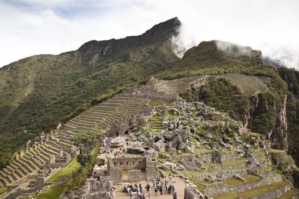 Мачу пикчу пейзажи. Гора лицо человека в мачу пикчу. Мачу пикчу лицо человека. Мачу пикчу лицо человека. Мачу-пикчу гора-голова.