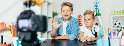 Блоггер 9 лет