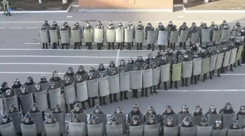 Росгвардия макрон