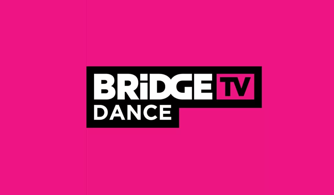 Bridge tv. Логотип канала Bridge TV Classic. Логотип телеканала Bridge TV Deluxe. Dange TV канал. Bridge TV Dance логотип.