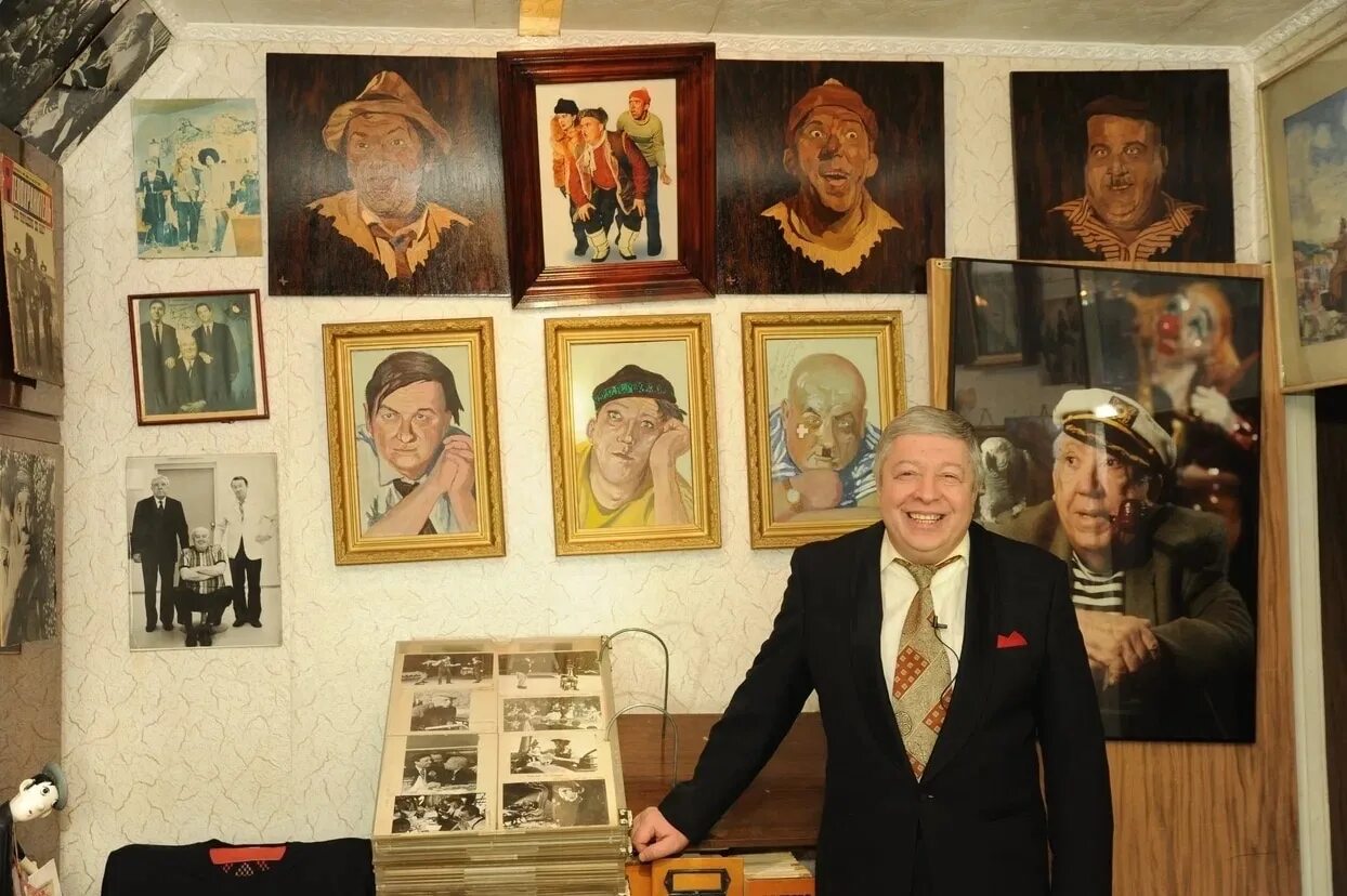 Музей трех актеров в москве работа. Музей троих актеров. Музей троицы никулин вицин моргунов в москве. Музей трех актеров. Музей никулина вицина моргунова.