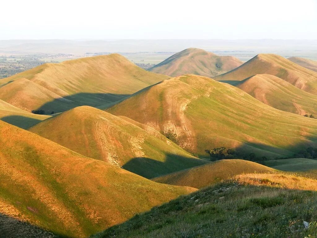 Оренбургский хребет. Губерлинские горы оренбургская. Карамурунтау оренбургская. Долгие горы оренбуржья. Оренбургский хребет.