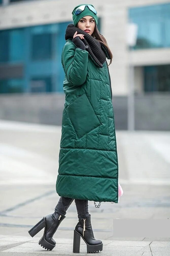 тренды пуховиков 2022-2023 женские зима. женские пуховики 2022-2023. тренд зимних курток 2022-2023. удлиненный пуховик. наоми новая коллекция пуховики 2021-2022.