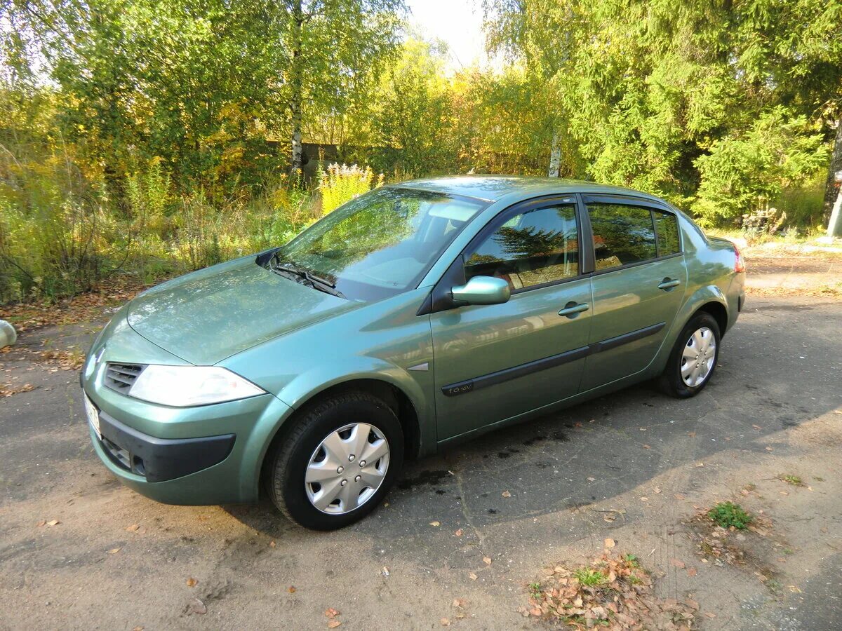 рено меган 1 1. рено меган 2 хэтчбек купе. рено меган 2006 года выпуска. Renault megane 5 rs. рено меган 2 серо зеленый.