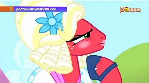 Жағажайдағы қыздар мас