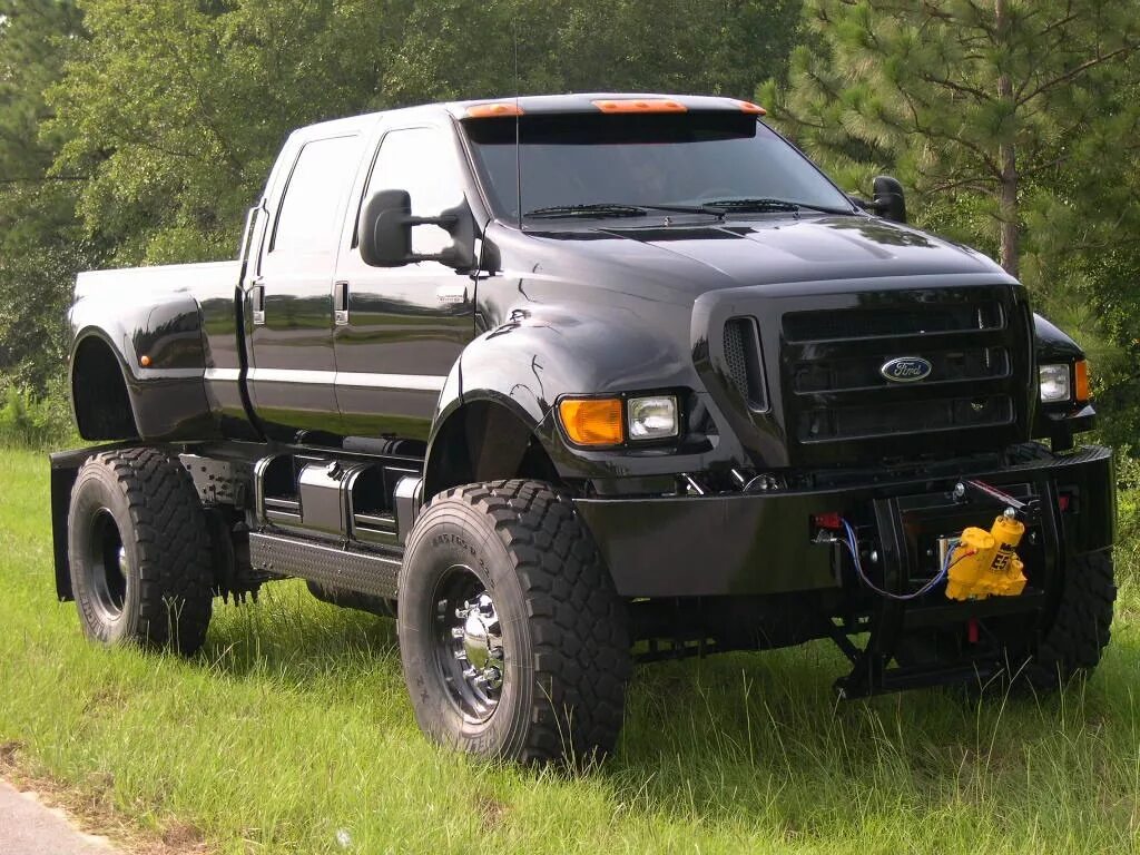 Мощный пикап. Ford f650. Ford 650. Форд f650 джип. Форд ф 650.