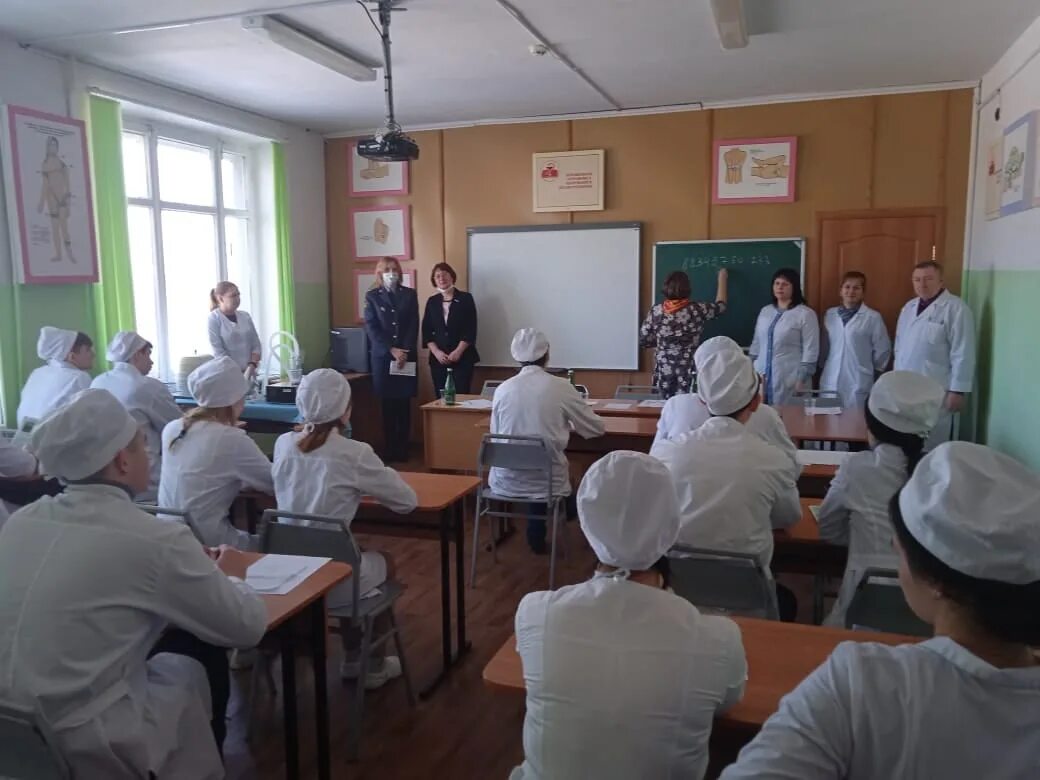 медицинский колледж ямк. специальности в мед колледже. медицинский колледж профессии. медицинский колледж профессии. медицинский колледж профессии.